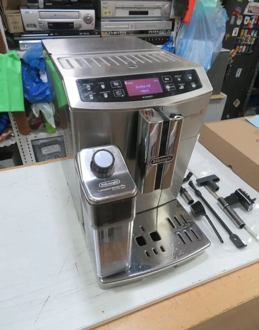 Automatický kávovar Espresso De'Longhi PrimaDonna S Evoluti
