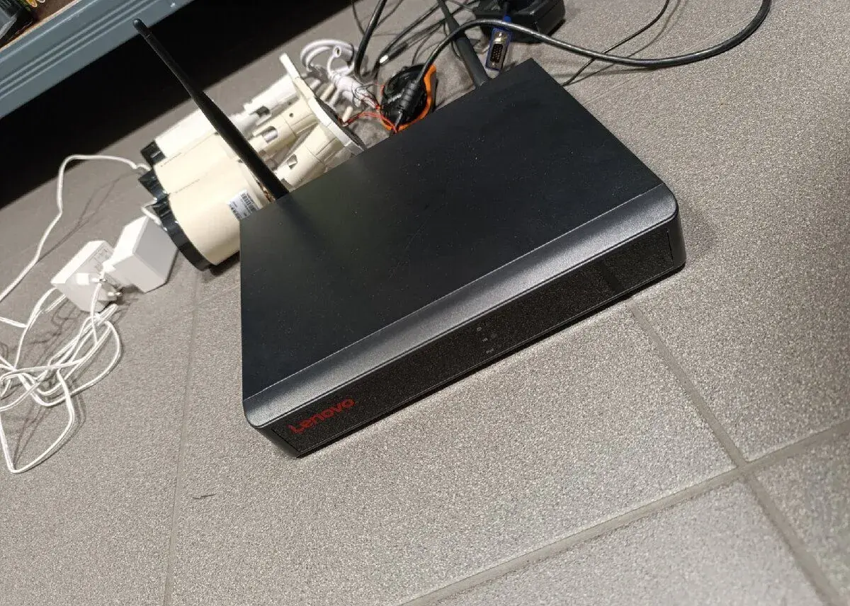 Bezdrátový Wi-Fi kamerový set Lenovo + 1 TB HDD + 3 kamery