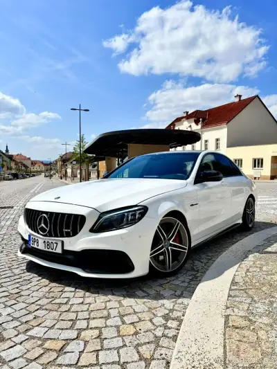 Mercedes-Benz C63 – 120 000 km