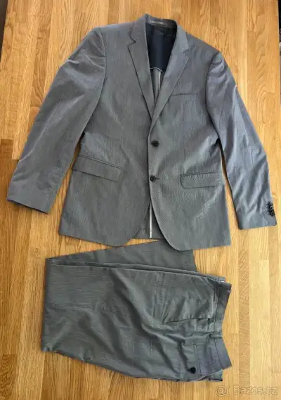 Oblek HUGO BOSS fit slim vel. 50
