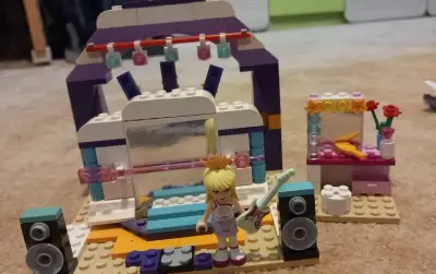 Lego friends Zkušební podium 41004