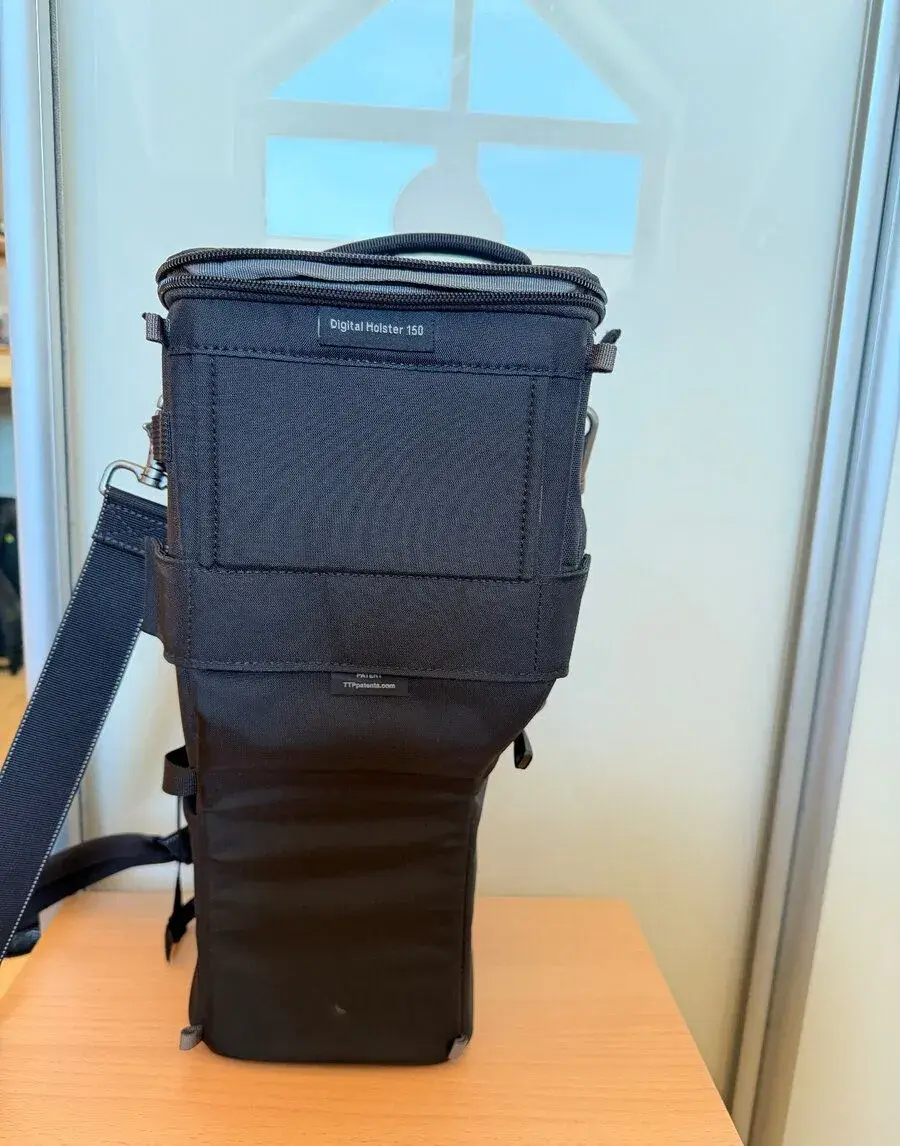 Think Tank Digital Holster 150