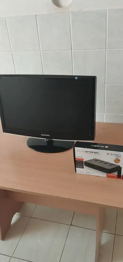 PC monitor sTv