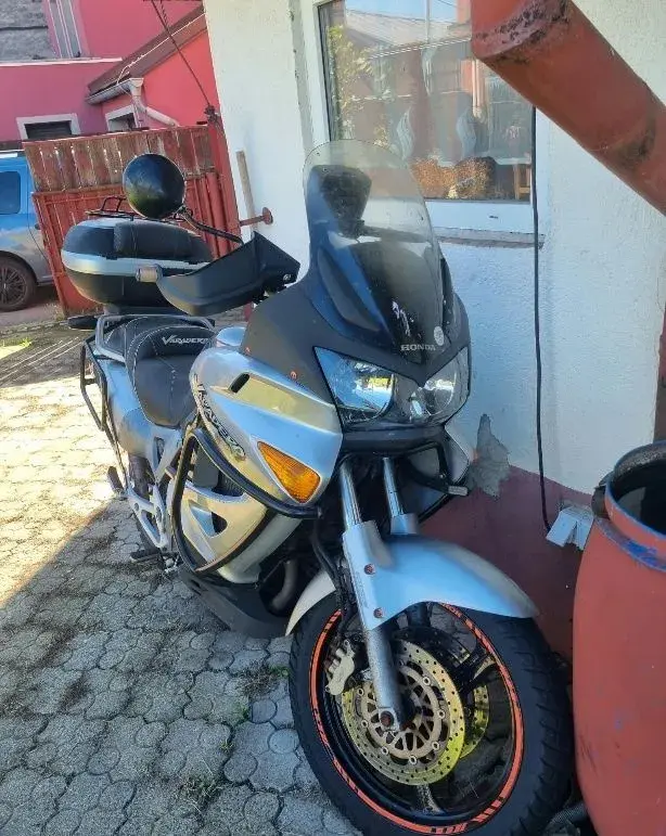 Hondu XL1000V Varadero, r.v. 2003