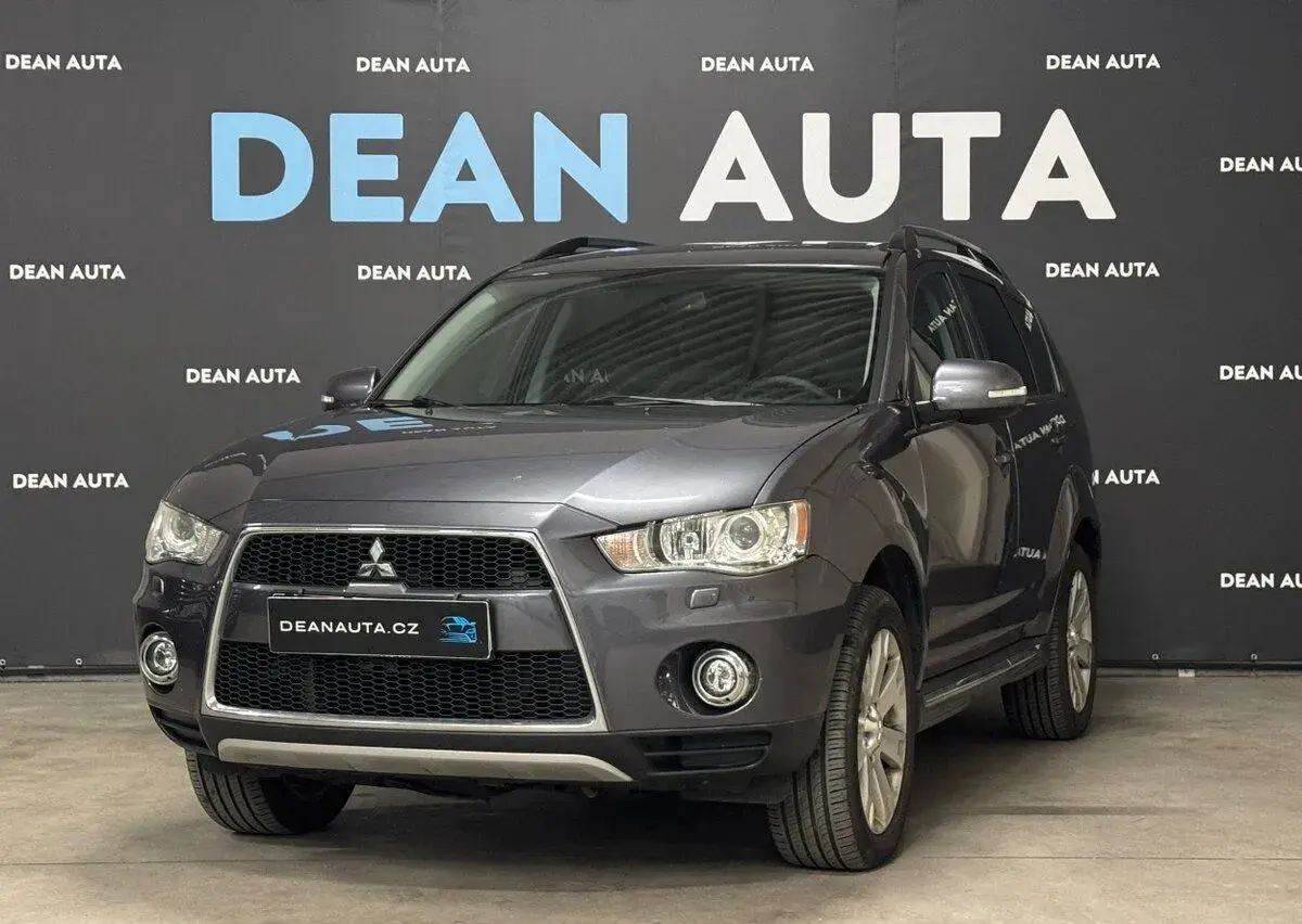 Mitsubishi Outlander – 187 900 km