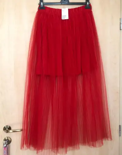 Červená tylová sukně H&M vel. M, nová s visačkou