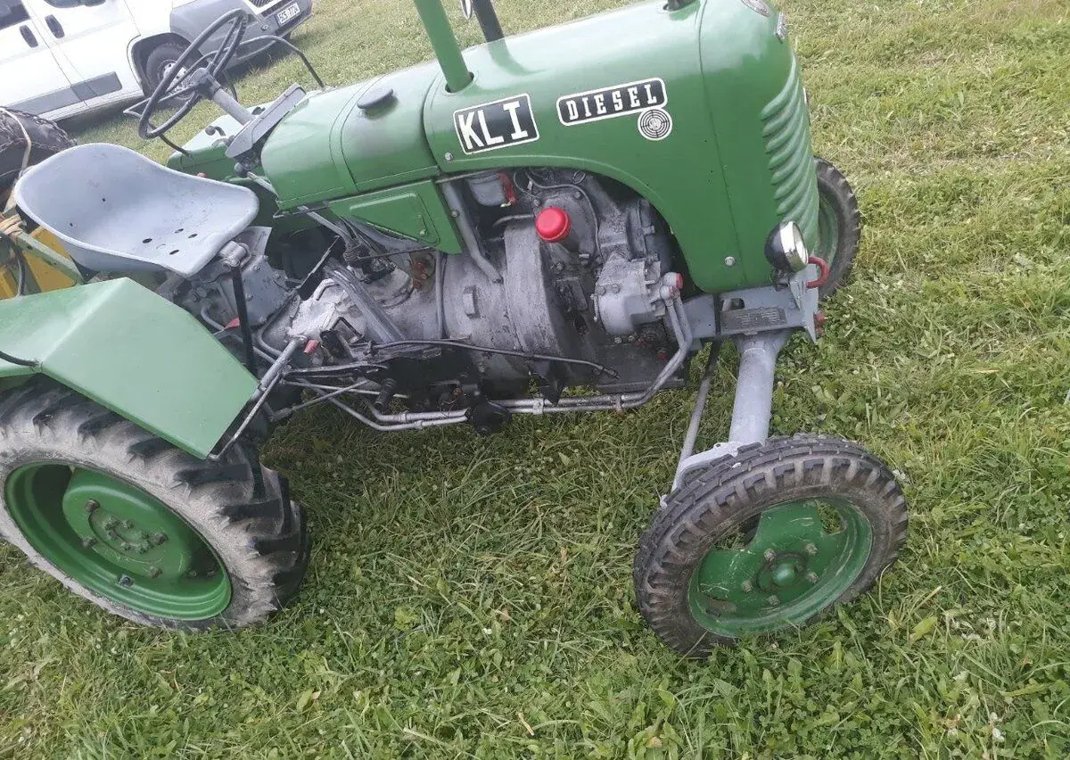 Traktor Steyr