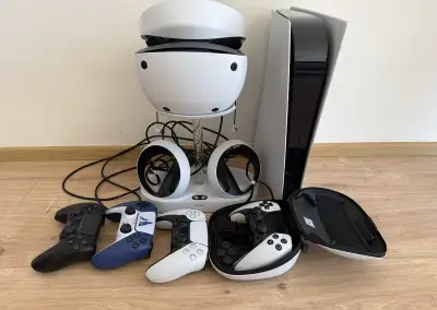 PS5 (1TB SSD Samsung) + PS VR2 + 4x ovladač (Edge, GoW) + Úč