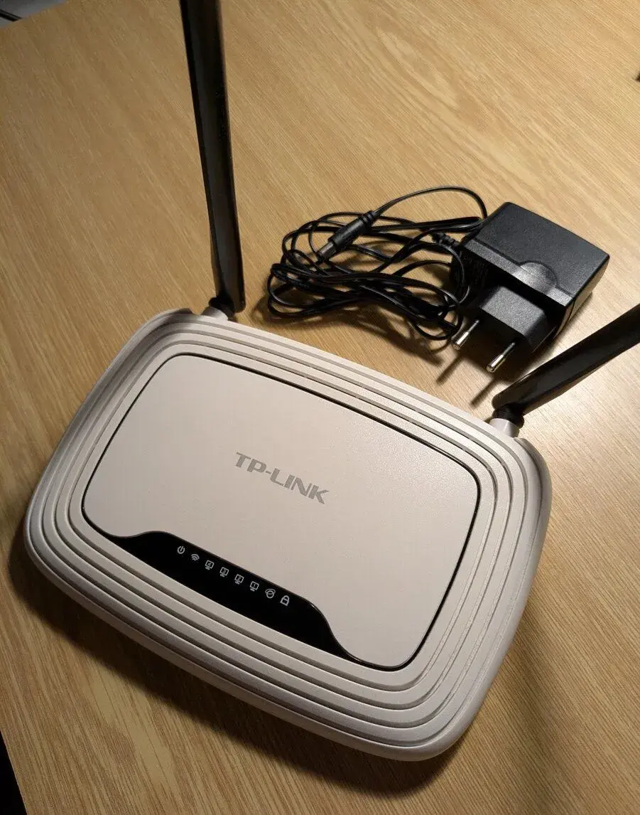 WIFI router TP LINK TL-WR841N s OpenWrt