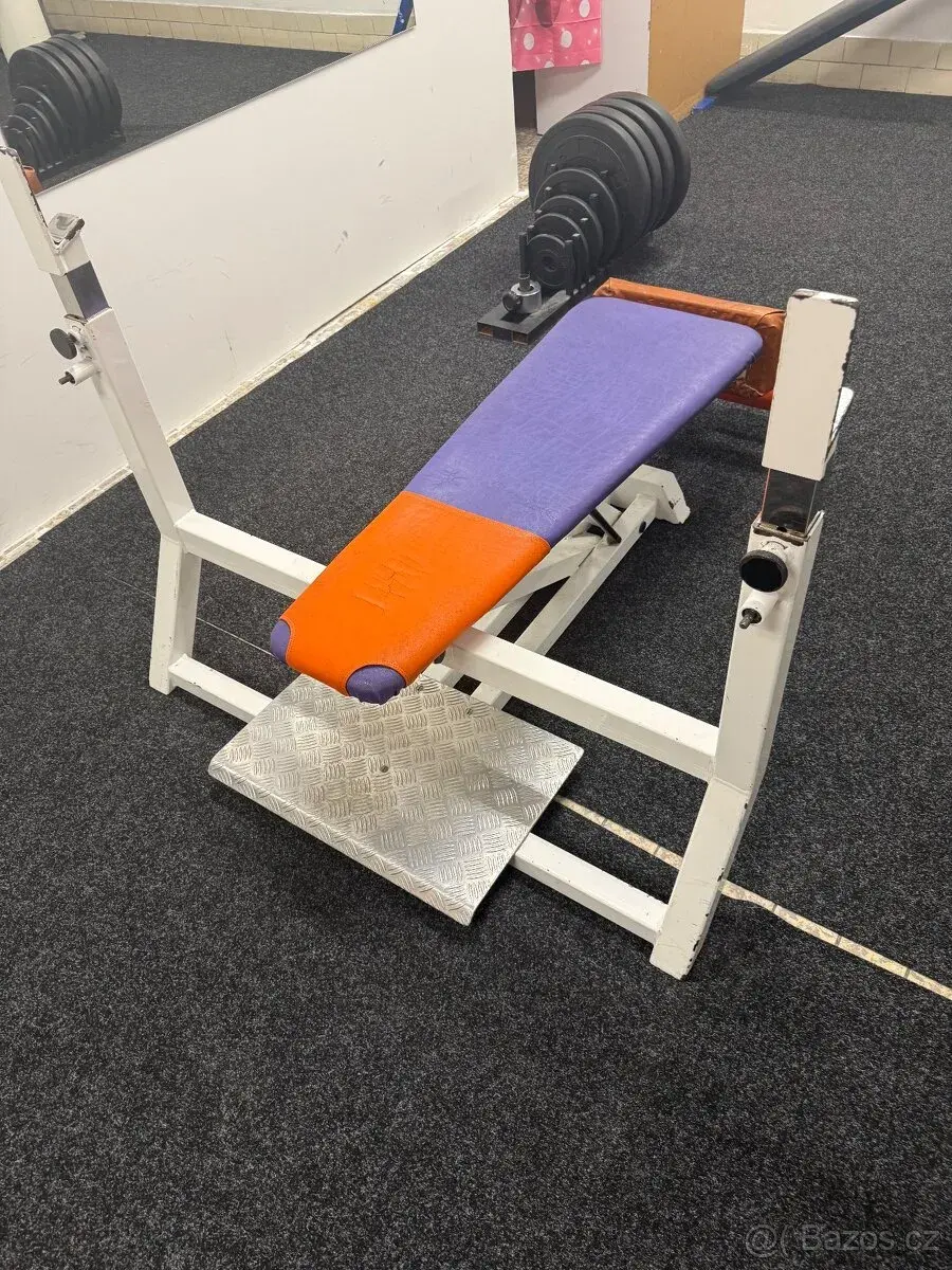 Bench press / leg press