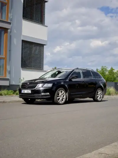 Pronájem auta Škoda Octavia