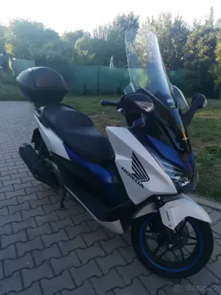 Honda Forza 125