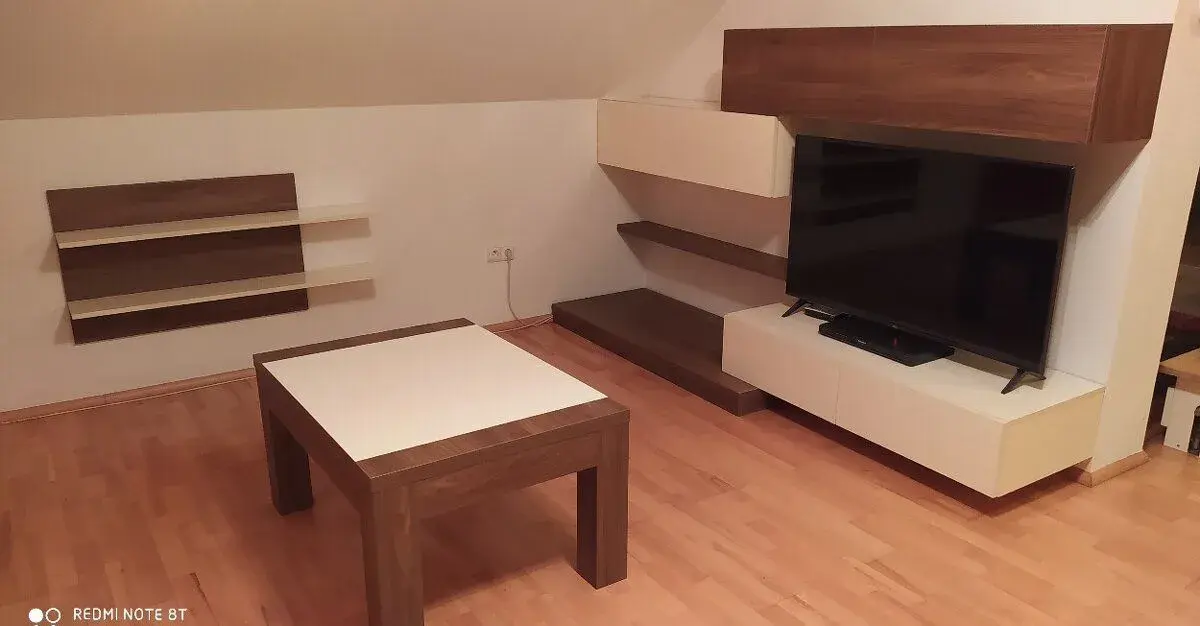 Obývací stěna