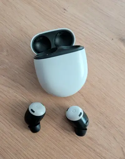 Google Pixel Buds Pro – stav nových, kompletní balení