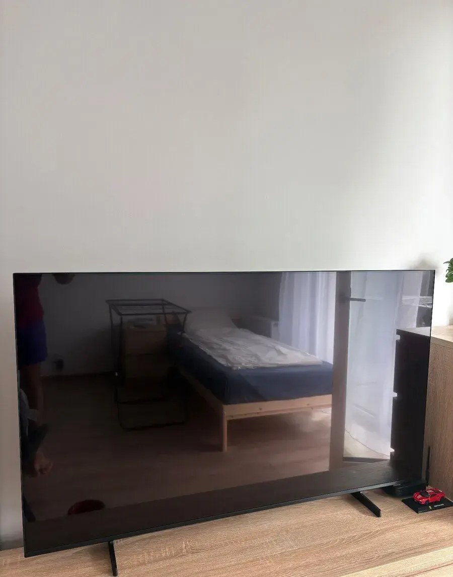 55" Samsung UE55U8072