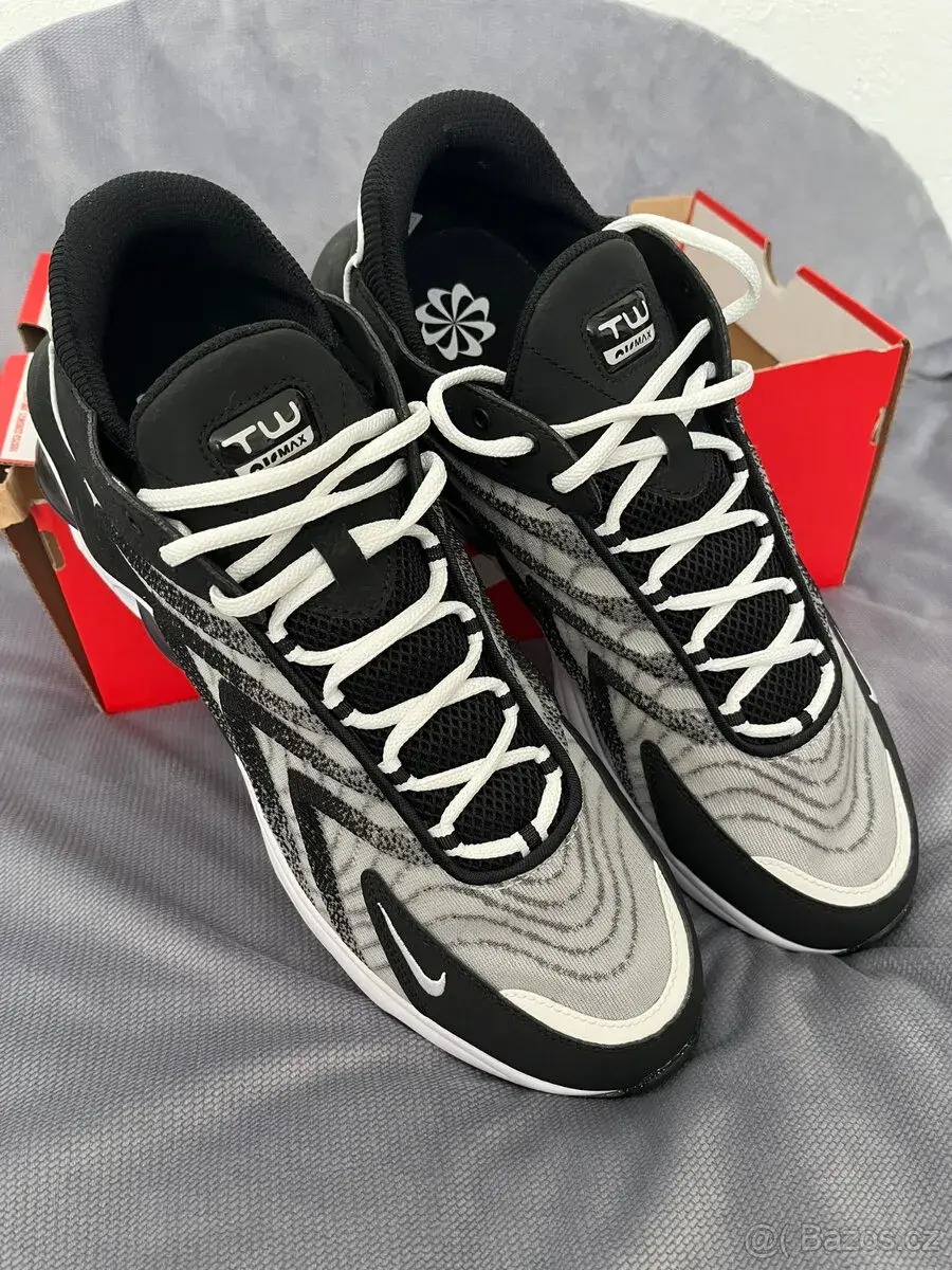 Nike Air Max TW