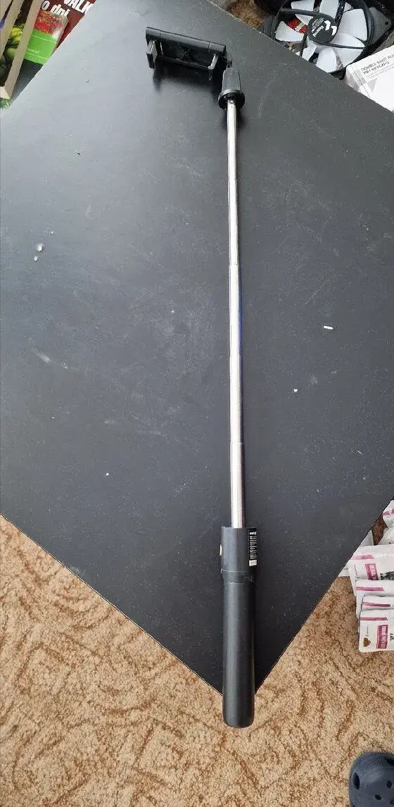 Teleskopická selfie tyč s bezdrátovou spouští
