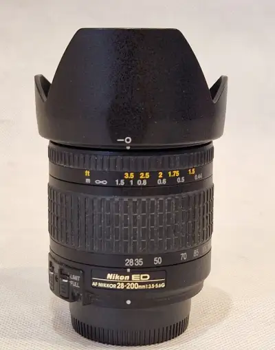 Nikon AF ED 28-200mm 3,5-5,6 G