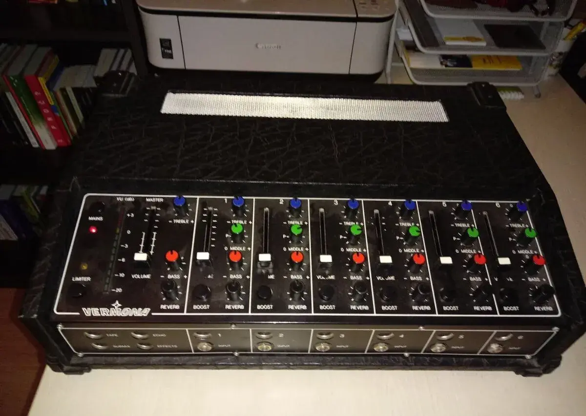 Mix zvukový pult Regent 660