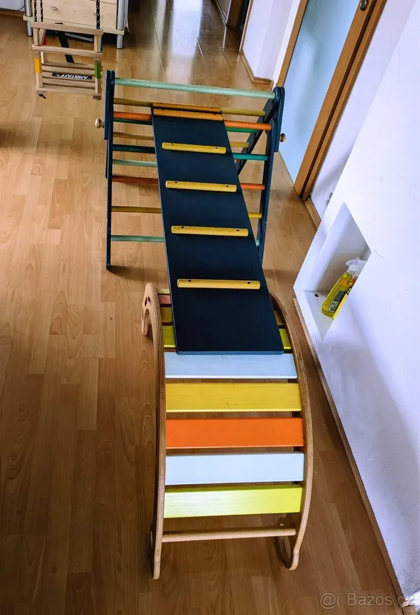 Montessori, skluzavka, trojuhelnik, houpacka
