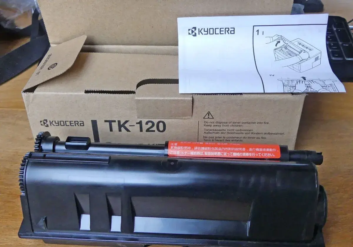 Kyocera TK-120 originální toner