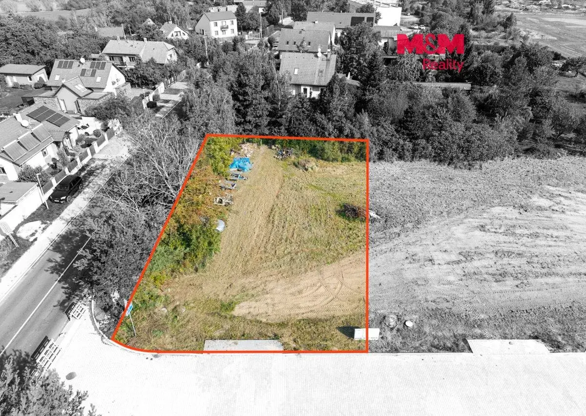 Prodej pozemku k bydlení, 823 m², Dobřenice
