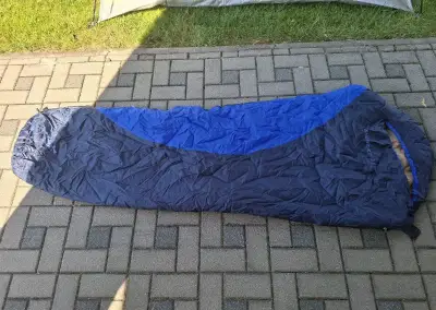 Turisticky spaci pytel teply