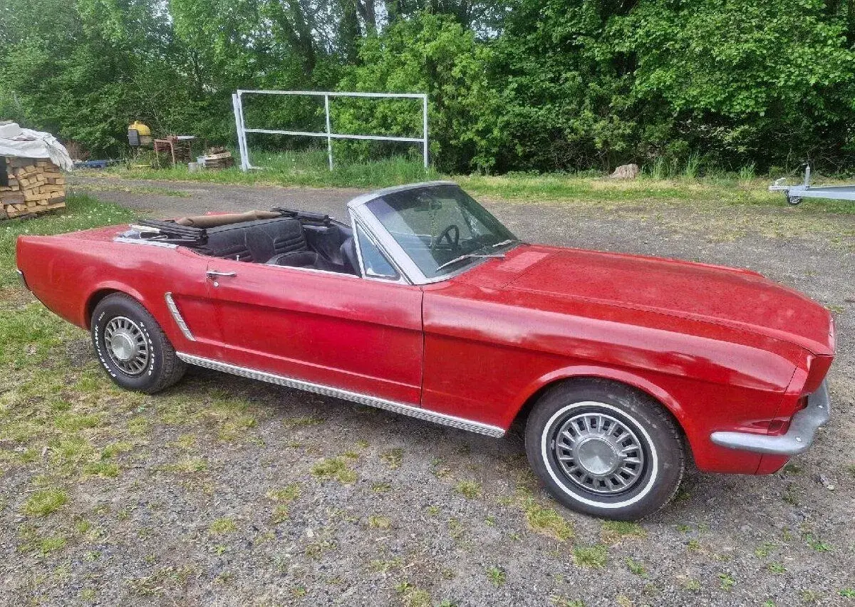 Ford MUSTANG