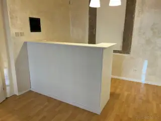 Recepční pult