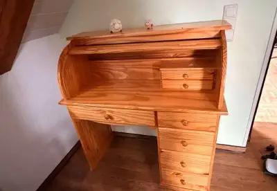 Psací stůl dřevěný, sekretář - pěkný stav