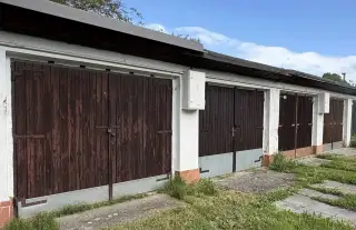 Garáž 18m², Otrokovice Štěrkoviště