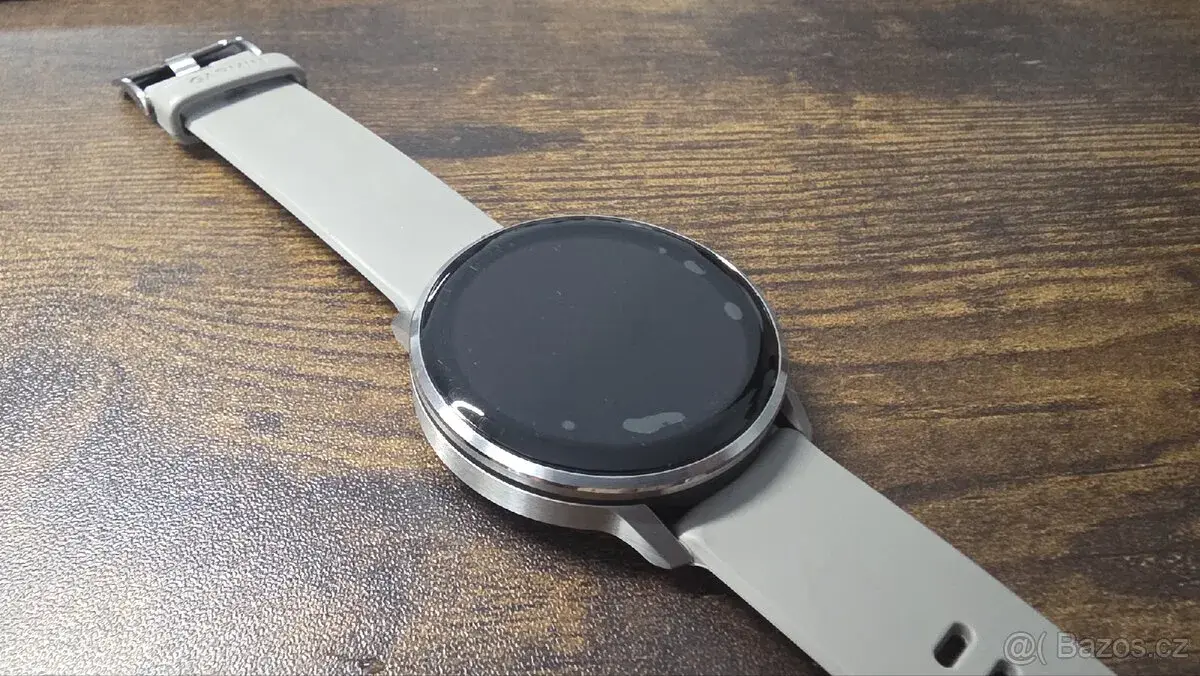 Garmin Venu 4 45 mm Silver / Silver Gray – jako nové