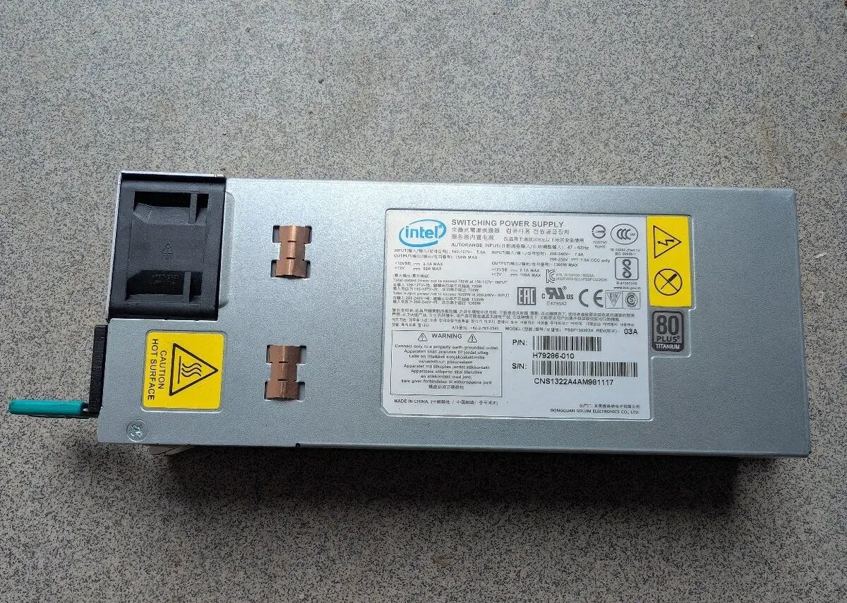 Serverový zdroj Delta Electronics 750W 12V 62A