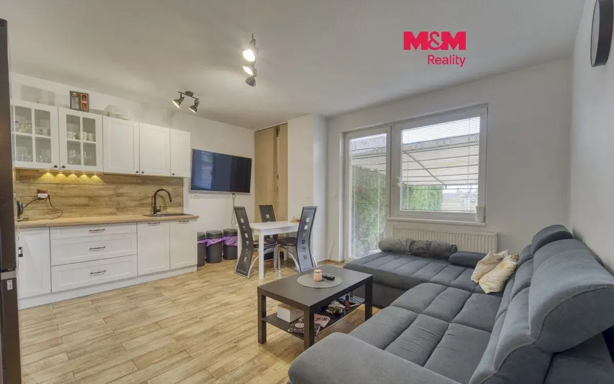 Prodej bytu 2+kk, 44 m², Vochov