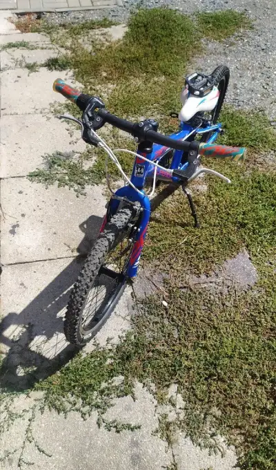 Krásné dětské kolo 20"
