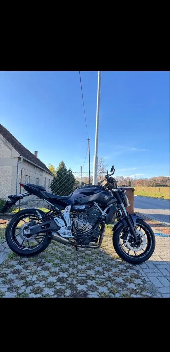 YAMAHA MT07 2015