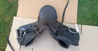 Kvalitní koňské sedlo Stübben posedli 18"