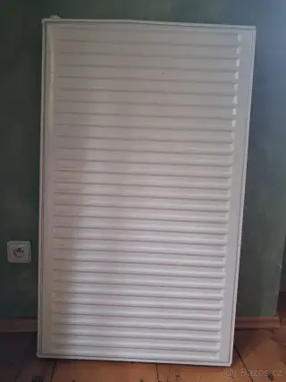 Deskové radiátory