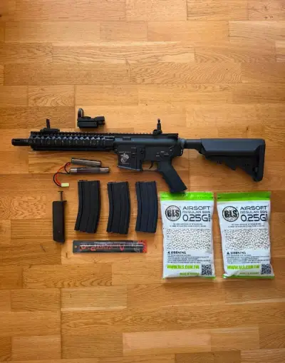 Airsoftová replika MK18 MOD1 + příslušenství