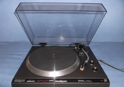 Gramofon TECHNICS SL-1310MK2