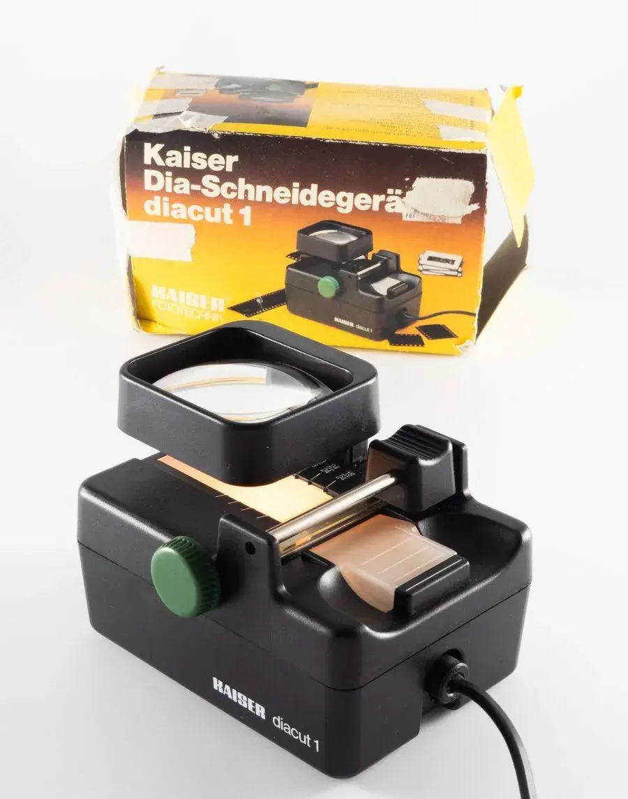 Kaiser Diacut 1,prohlížečka řezačka na 35mm film/diapozitivy