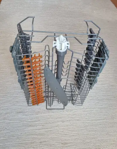 Horní koš myčky Electrolux ESL47020