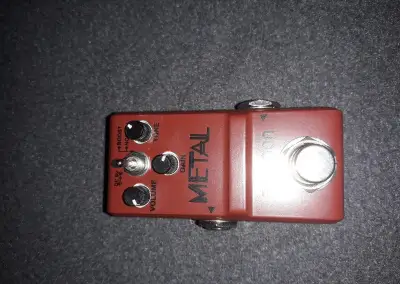 Kytarový metalový pedálový efekt AMMON METAL, NOVÝ