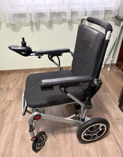 elektrický invalidní vozík BC-EA5513-odlehčený, v Záruce