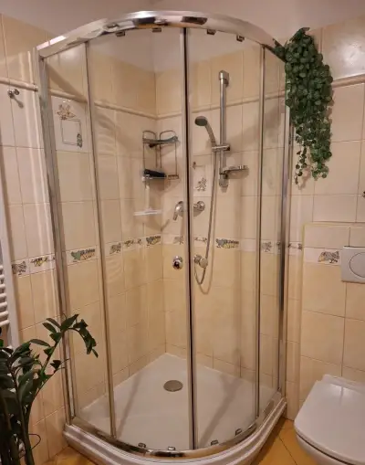 Sprchový kout