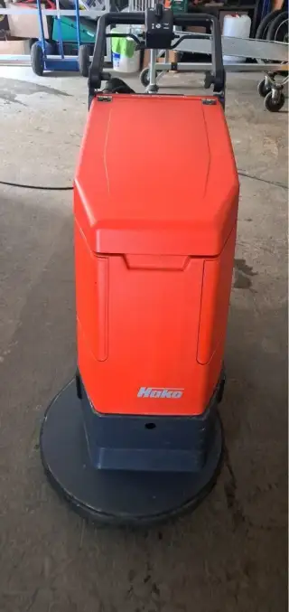 Podlahový mycí stroj Hako Hakomatic E/B 450/530