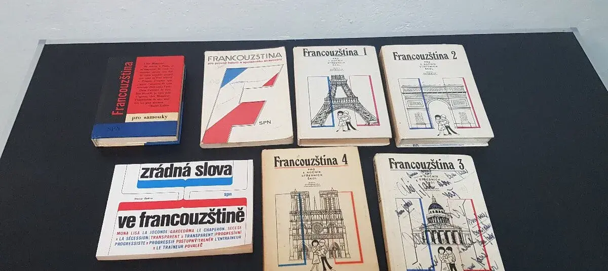 Učebnice francouzštiny pro střední školy