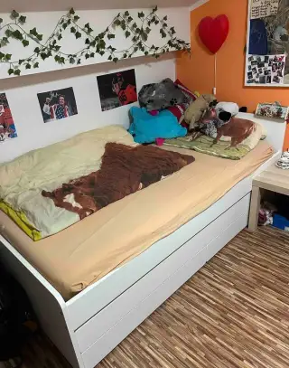IKEA postel se spodním lůžkem a úložným prostorem