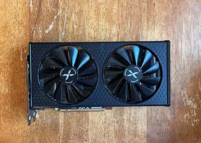 POLOFUNKČNÍ/NA DÍLY AMD Radeon RX 6600 XT 8GB