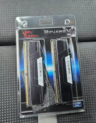 G.SKILL 32GB KIT DDR4 3600MHz CL16 Ripjaws V